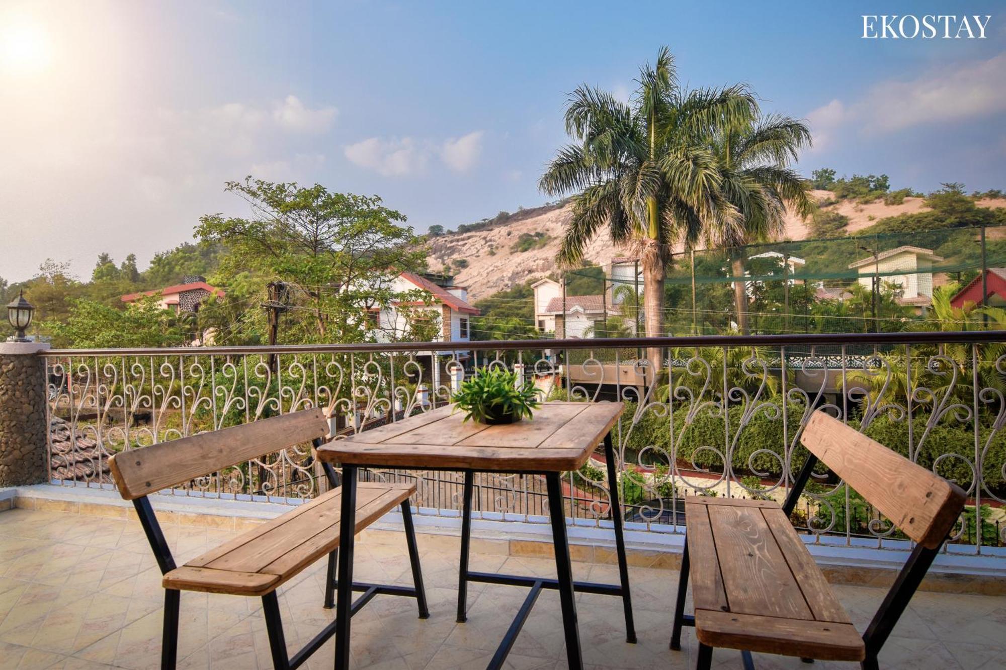 Eko Stay- Paramount Villa Lonavala Extérieur photo